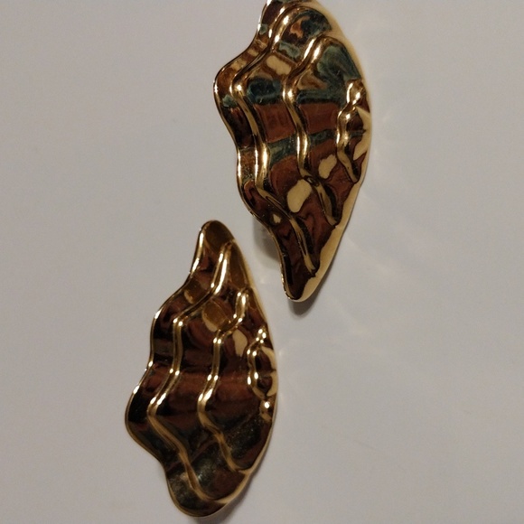 Avon Jewelry - Vintage Avon 1970, Rare Find, gold tone butterfly wings pierced earrings.